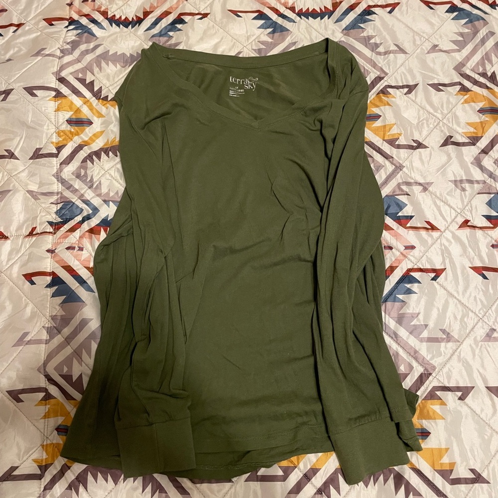 Green Long sleeve shirt